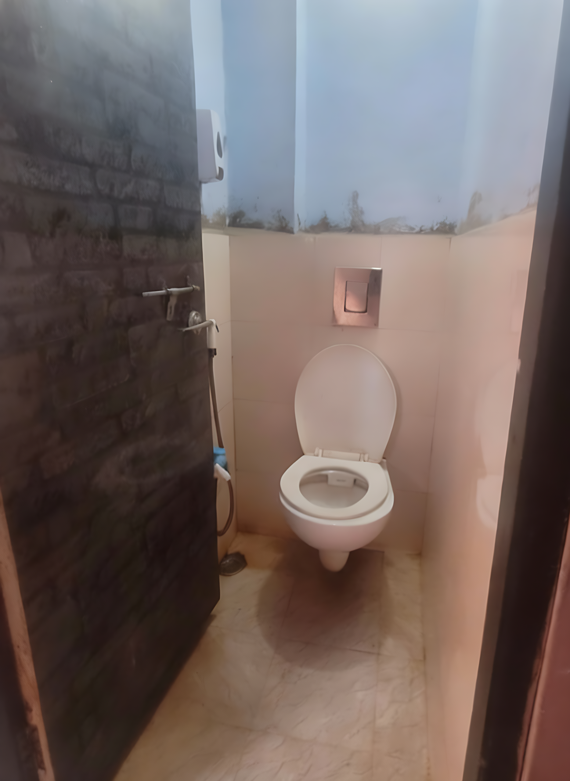 Single Non-Attached 4