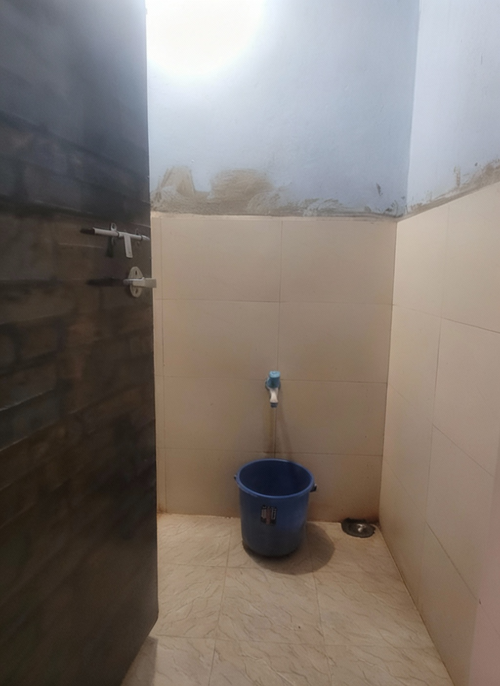 Single Non-Attached 3